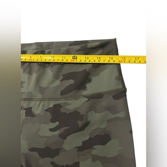 Lululemon Wunder Train HR Crop 22”Size 14 Camo Green - Picture 8 of 8